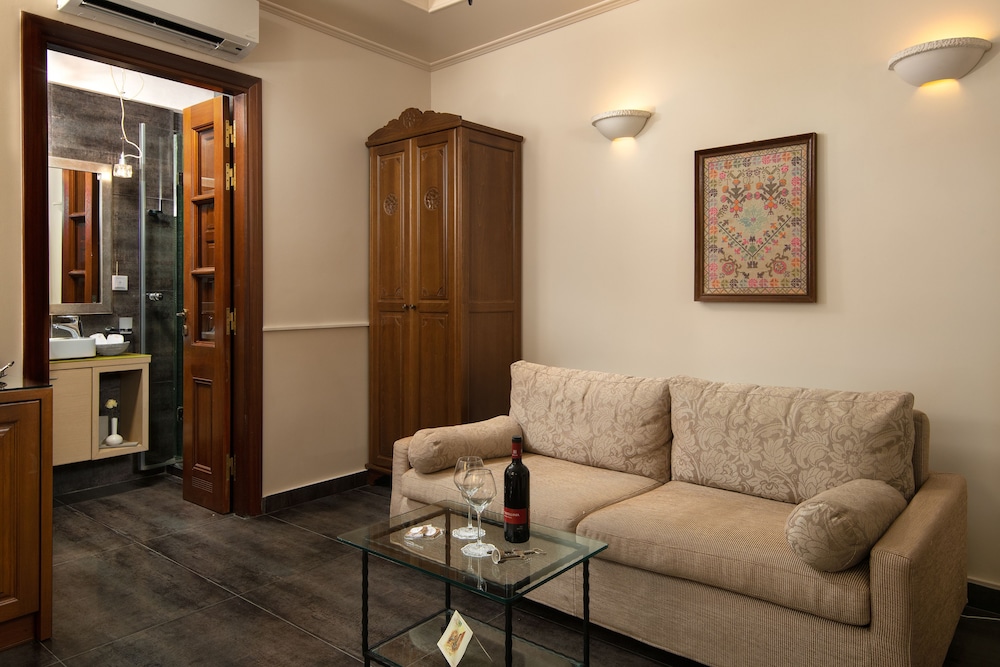 Rodos Niohori Elite Suites — Hotel rooms in Rhodes Town, South Aegean