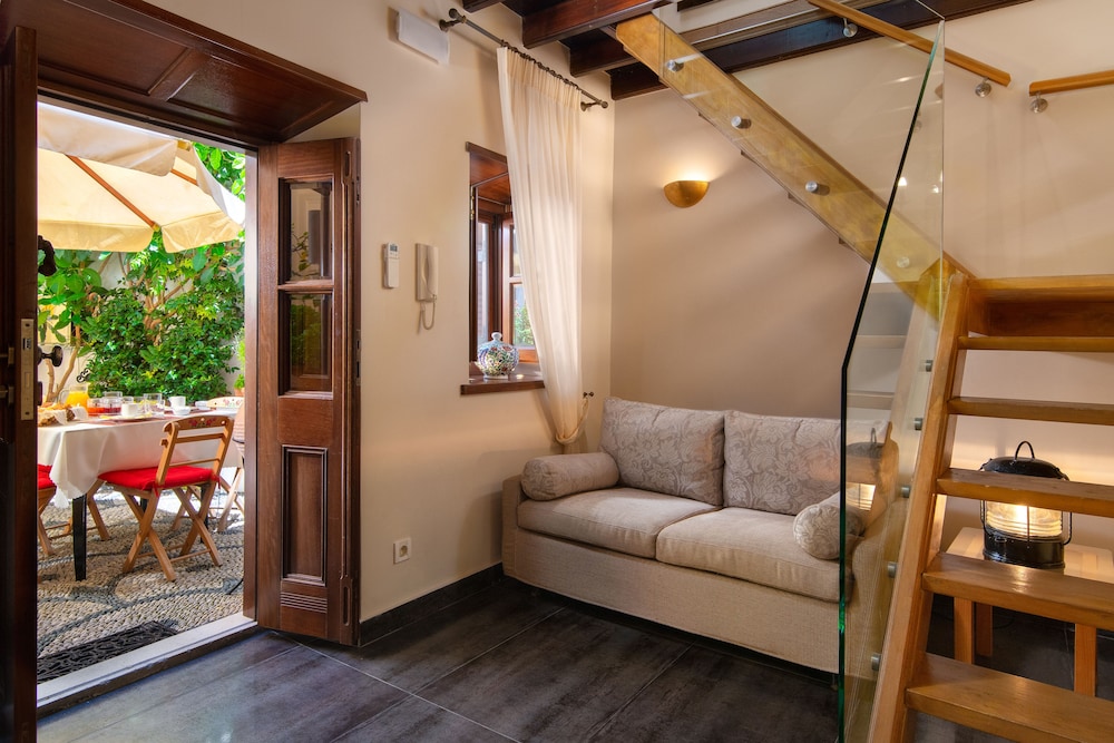 Rodos Niohori Elite Suites — Hotel rooms in Rhodes Town, South Aegean
