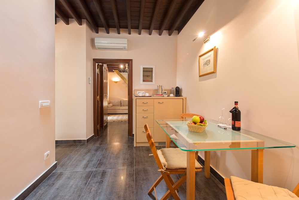 Rodos Niohori Elite Suites — Hotel rooms in Rhodes Town, South Aegean