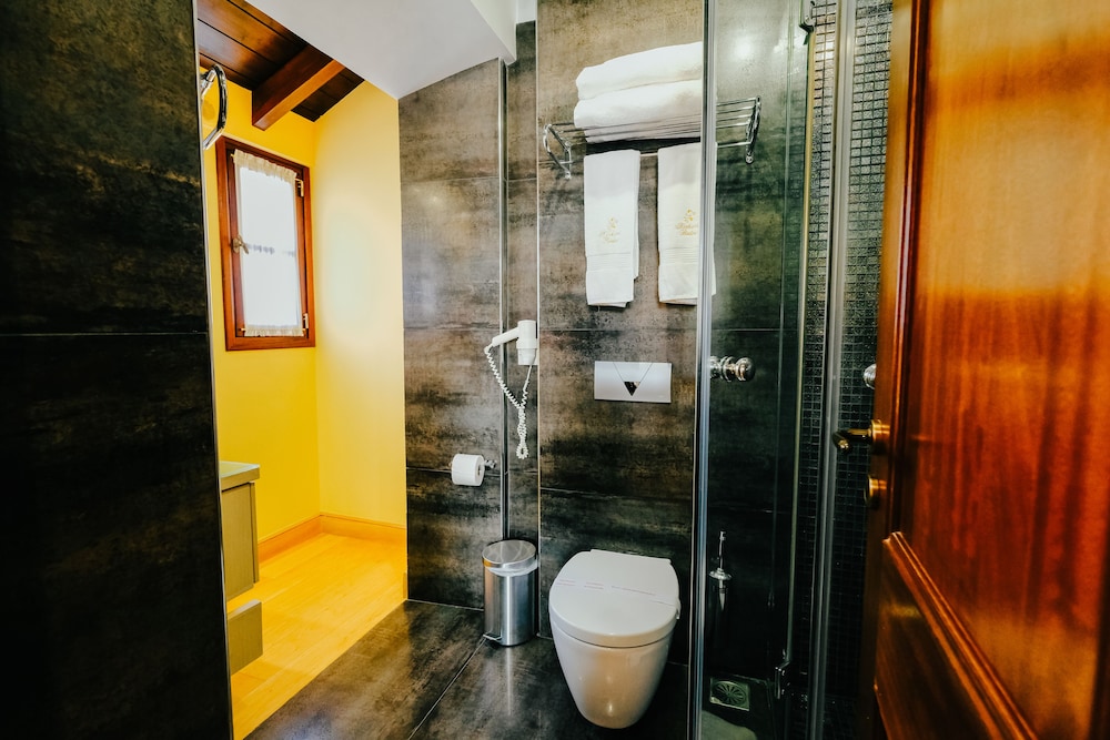 Rodos Niohori Elite Suites — Hotel rooms in Rhodes Town, South Aegean