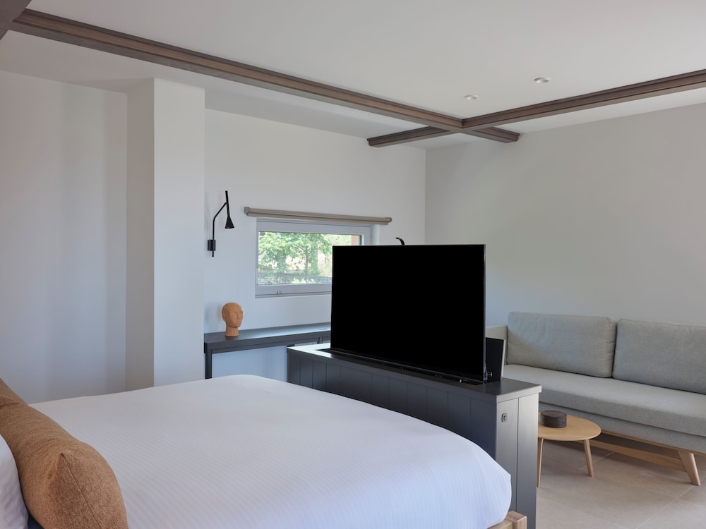 Lena Mare Boutique Hotel — Hotel rooms in Acharavi, Ionian Islands