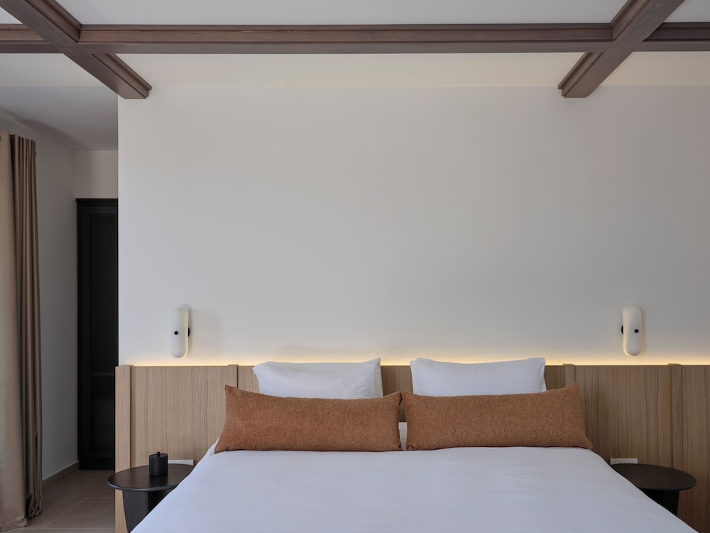 Lena Mare Boutique Hotel — Hotel rooms in Acharavi, Ionian Islands
