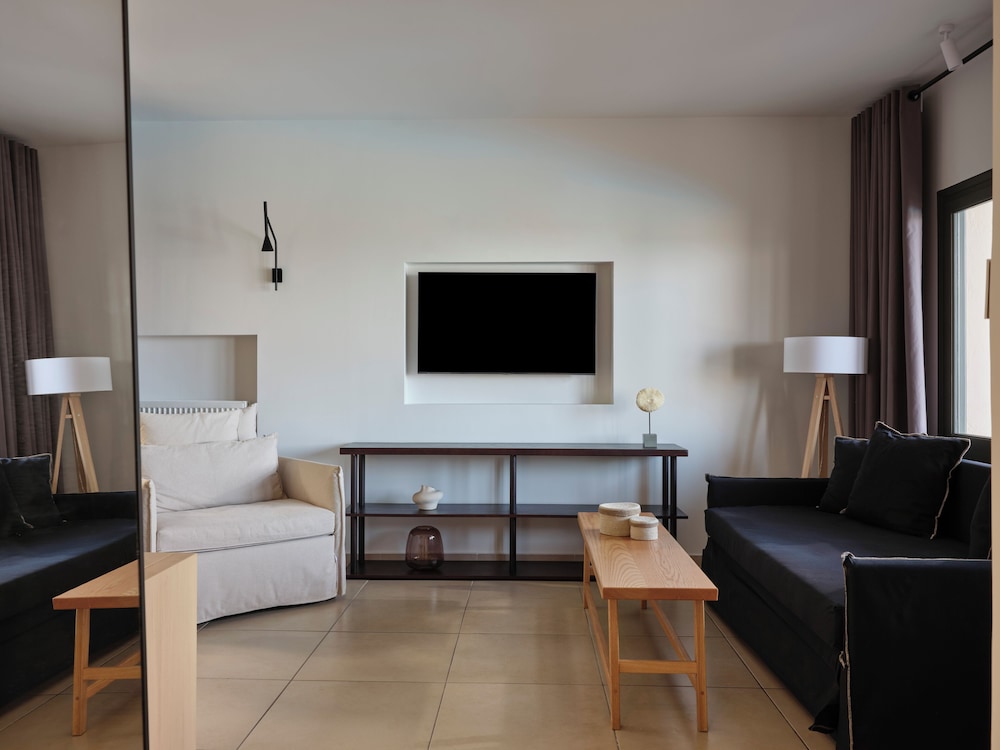 Lena Mare Boutique Hotel — Hotel rooms in Acharavi, Ionian Islands