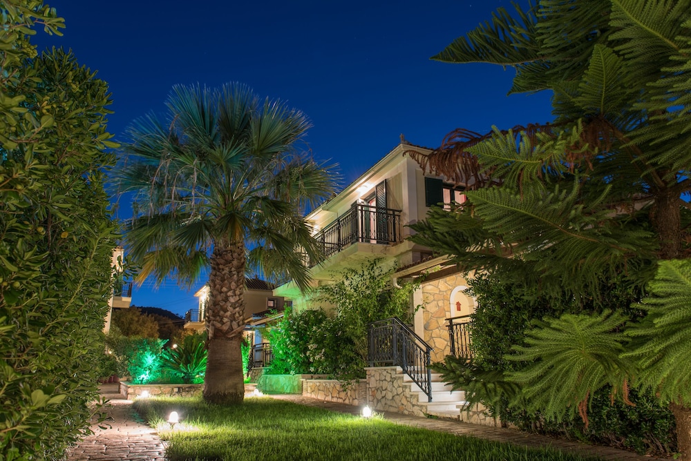 Kookis Village — Hotel building in Keri, Ionian Islands