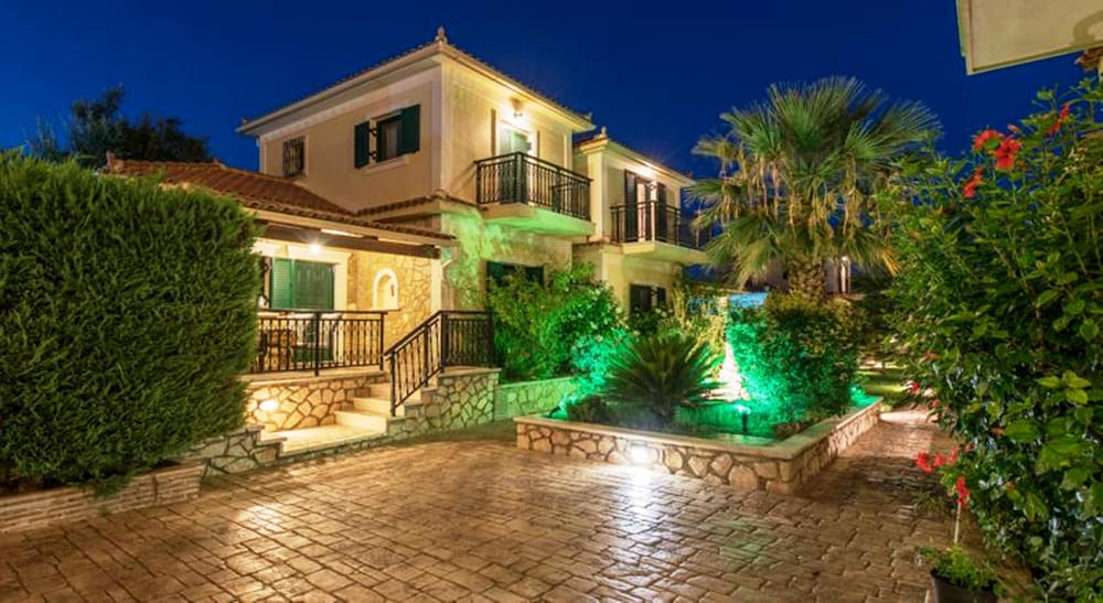 Kookis Village — Hotel building in Keri, Ionian Islands
