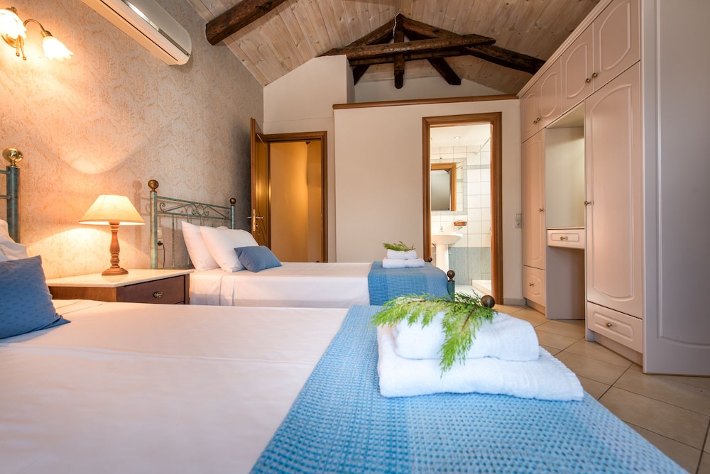 Kookis Village — Hotel rooms in Keri, Ionian Islands