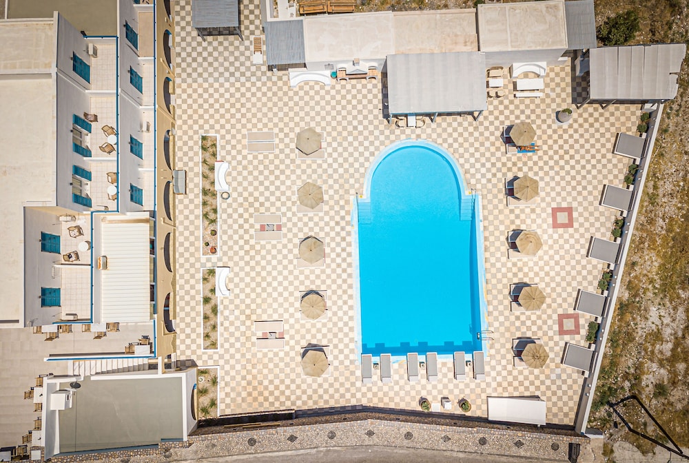Marianna Hotel — Swimming pool in Perissa, South Aegean