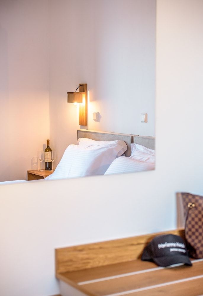 Marianna Hotel — Hotel rooms in Perissa, South Aegean