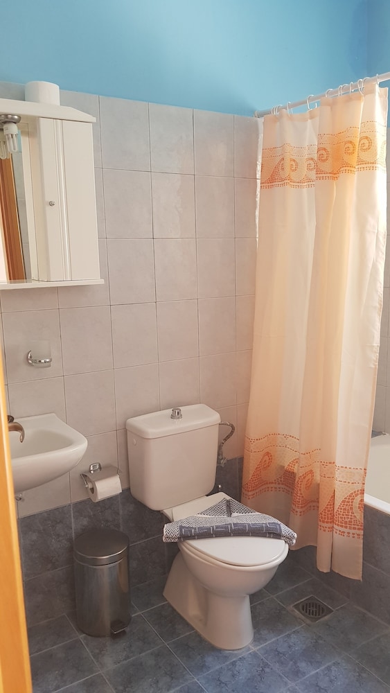 Aspro Spiti — Hotel rooms in Tigaki, South Aegean