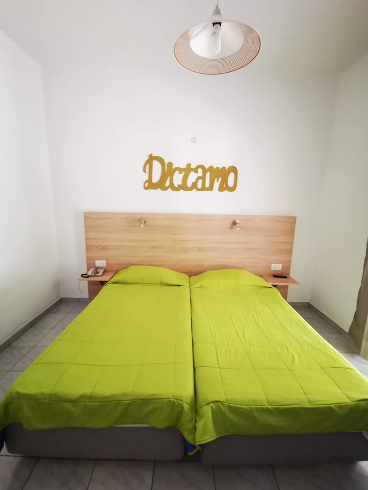 Aspro Spiti — Hotel rooms in Tigaki, South Aegean