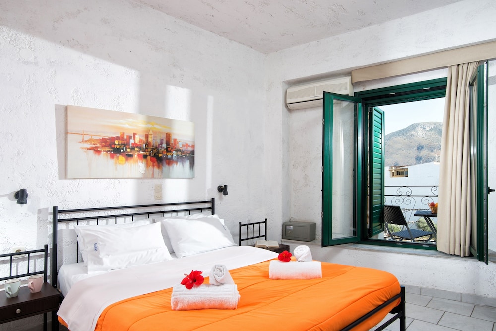 Erofili Apartments — Hotel rooms in Hersonissos