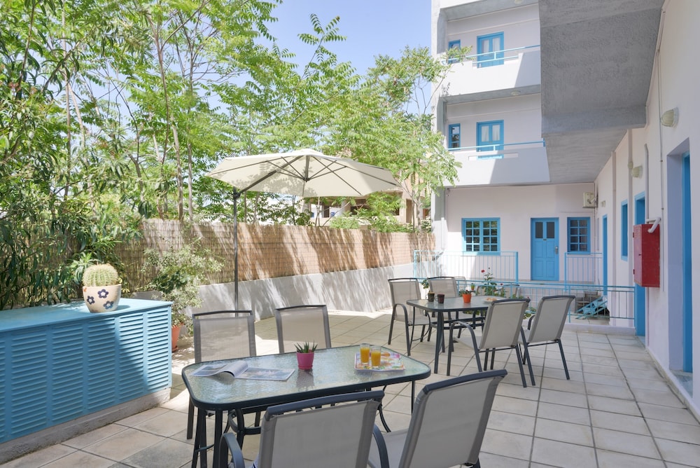 Erofili Apartments — Hotel building in Hersonissos