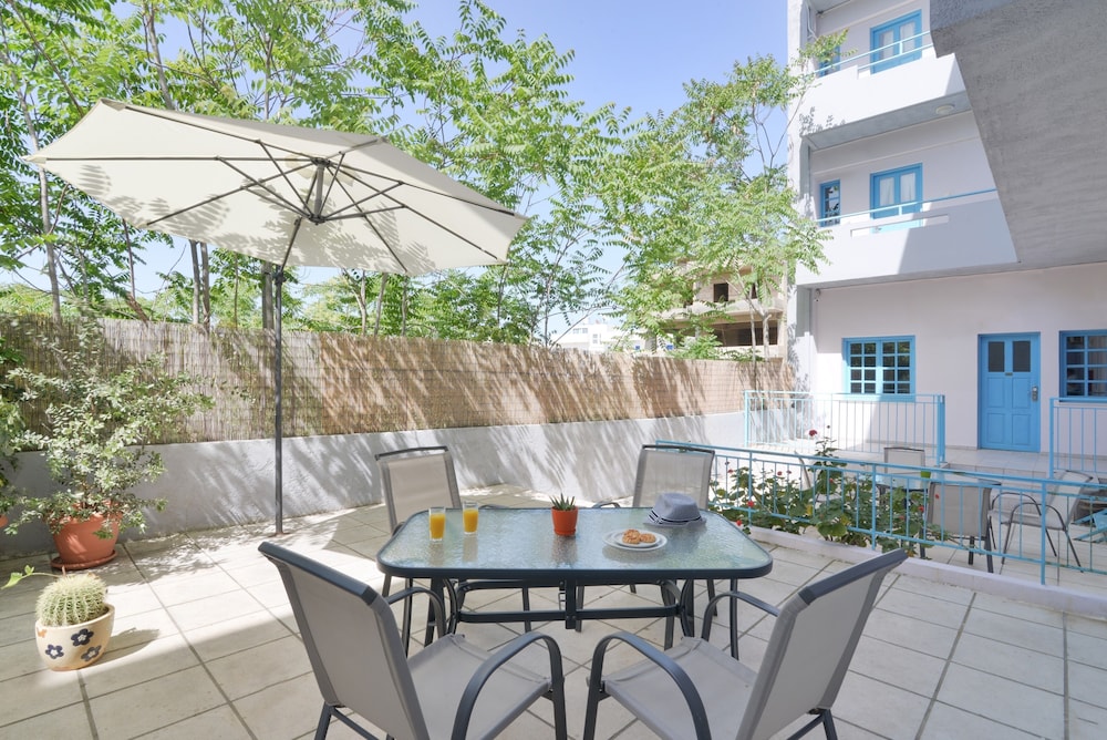 Erofili Apartments — Hotel building in Hersonissos