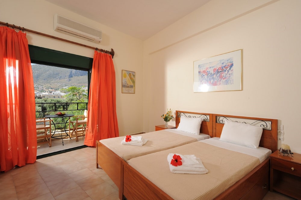Erofili Apartments — Hotel rooms in Hersonissos