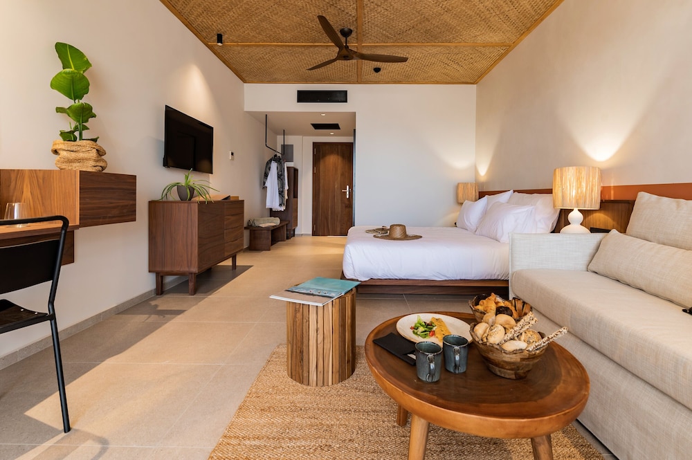 Lindos Aqua Terra — Hotel rooms in Lindos, South Aegean