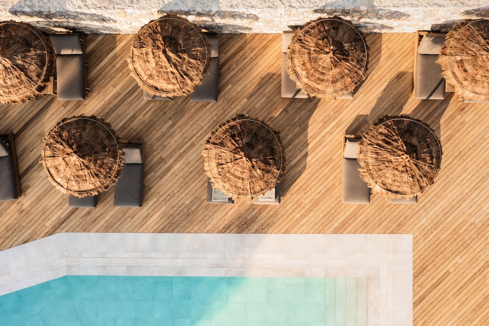 Lindos Aqua Terra — Swimming pool in Lindos, South Aegean