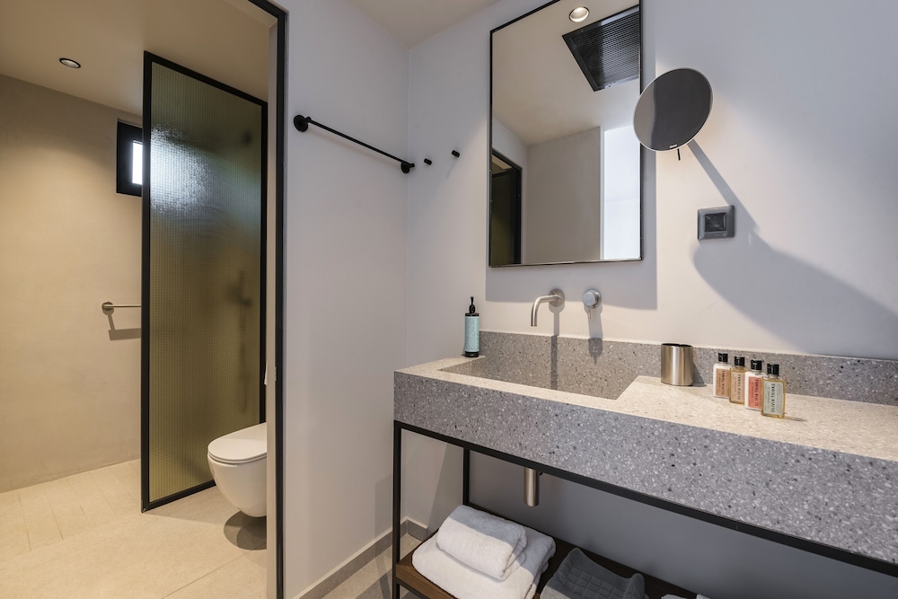 Lindos Aqua Terra — Hotel rooms in Lindos, South Aegean