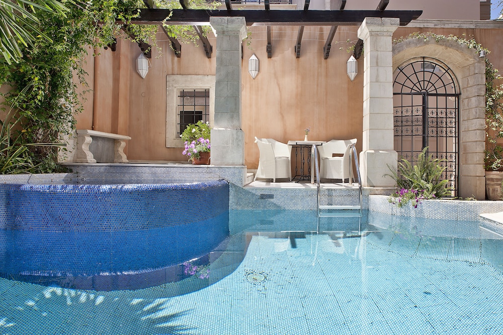 Rimondi Boutique Hotels-Small Luxury Hotels of the World — Swimming pool in Rethymnon