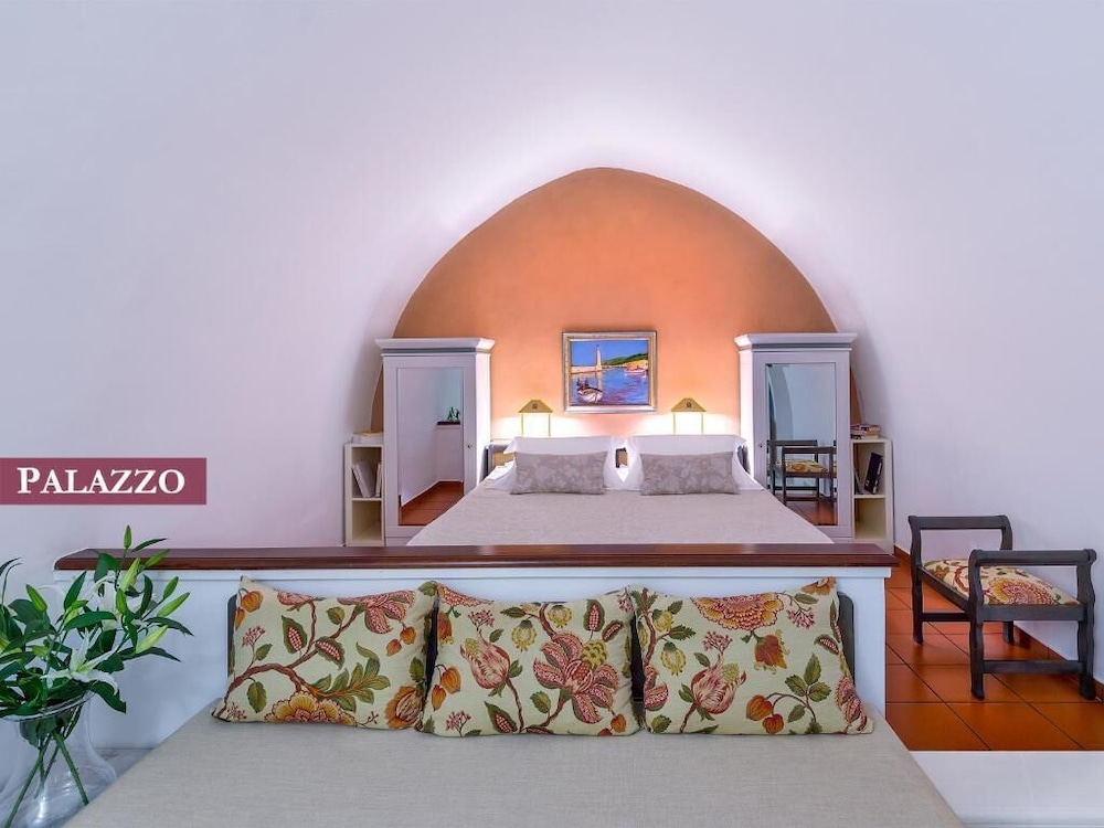 Rimondi Boutique Hotels-Small Luxury Hotels of the World — Hotel rooms in Rethymnon