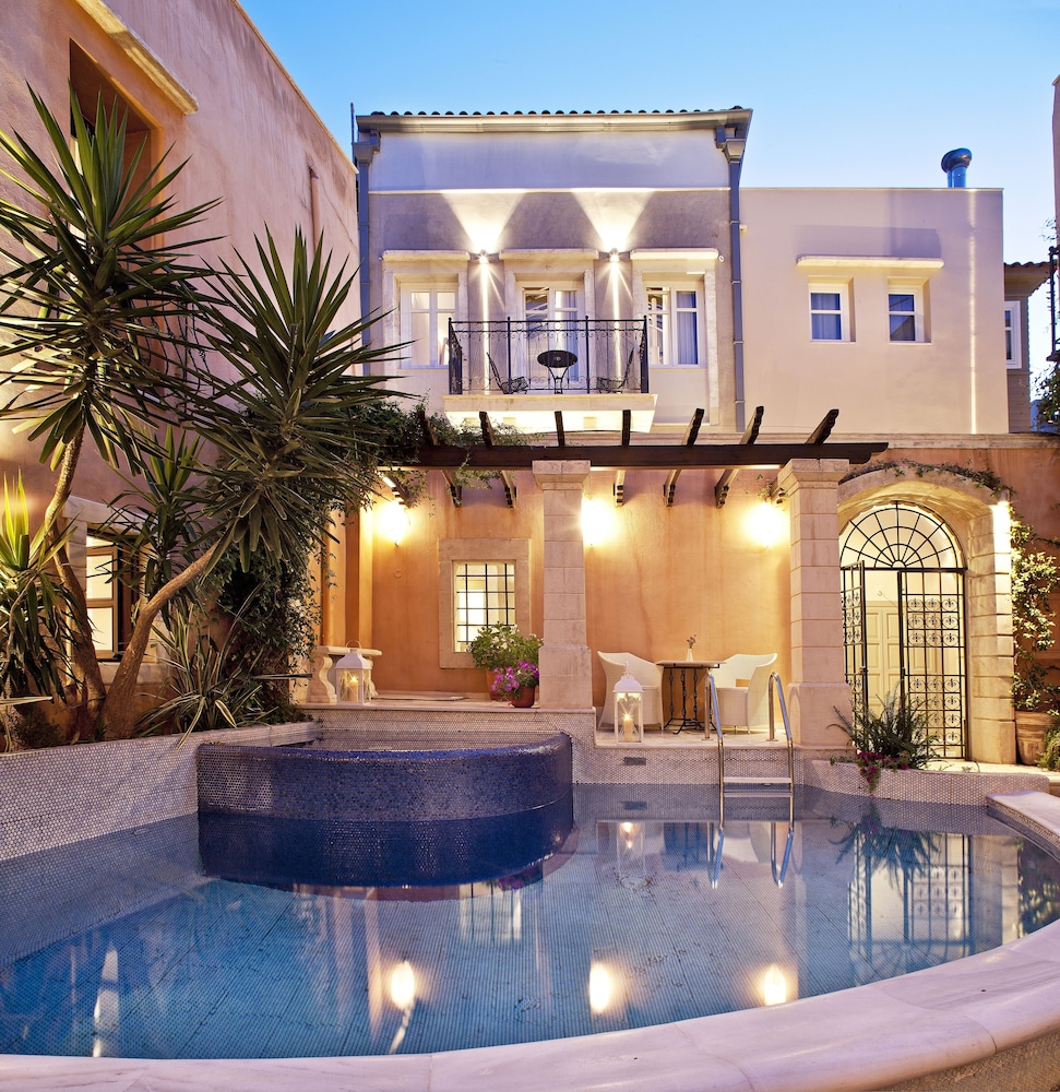 Rimondi Boutique Hotels-Small Luxury Hotels of the World — Swimming pool in Rethymnon