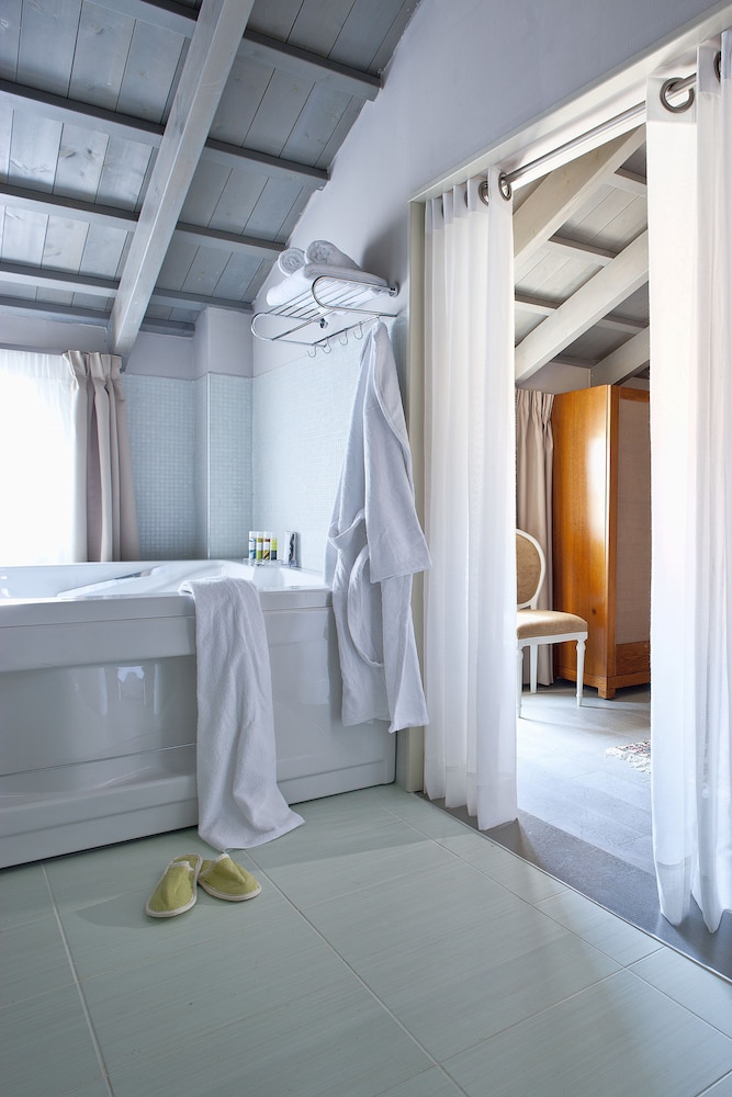 Rimondi Boutique Hotels-Small Luxury Hotels of the World — Hotel rooms in Rethymnon