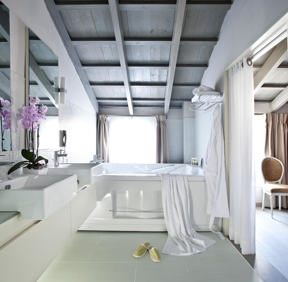Rimondi Boutique Hotels-Small Luxury Hotels of the World — Hotel rooms in Rethymnon