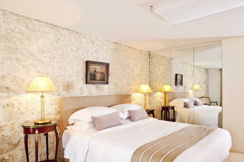 Rimondi Boutique Hotels-Small Luxury Hotels of the World — Hotel rooms in Rethymnon