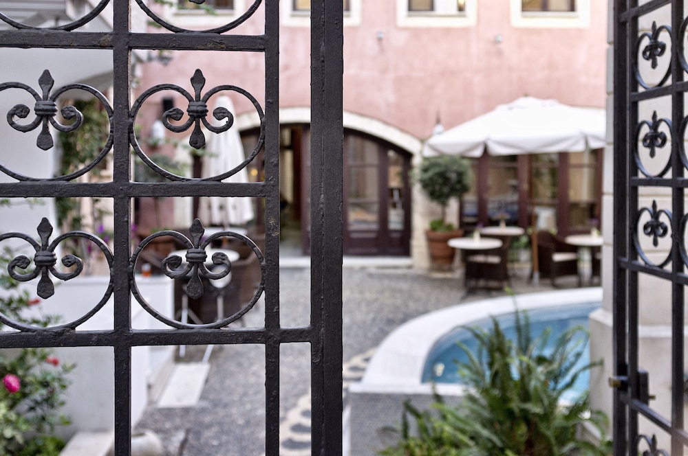 Rimondi Boutique Hotels-Small Luxury Hotels of the World — Hotel building in Rethymnon