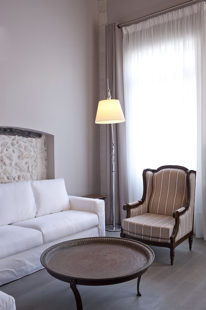 Rimondi Boutique Hotels-Small Luxury Hotels of the World — Hotel rooms in Rethymnon