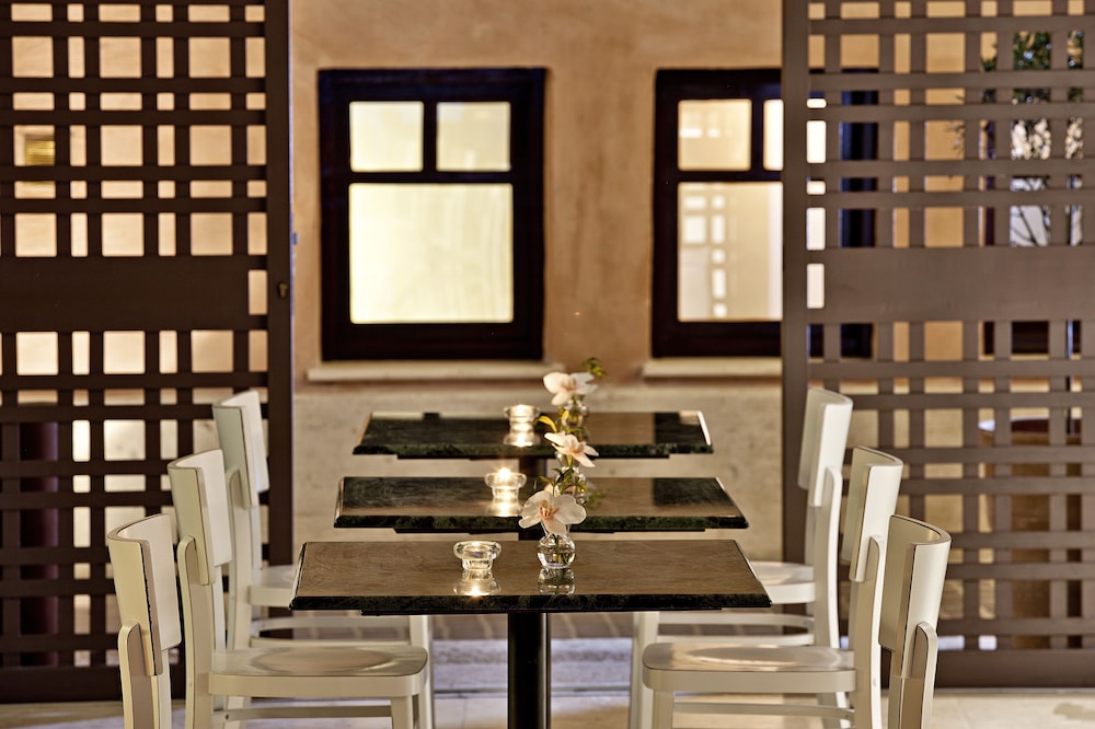 Rimondi Boutique Hotels-Small Luxury Hotels of the World — Restaurant & bars in Rethymnon