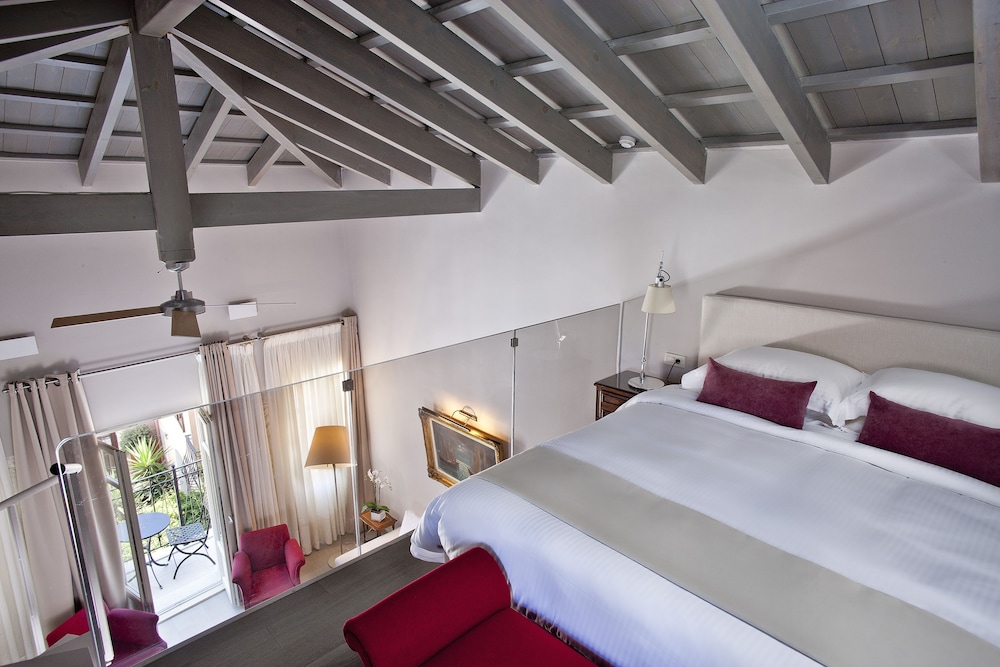 Rimondi Boutique Hotels-Small Luxury Hotels of the World — Hotel rooms in Rethymnon