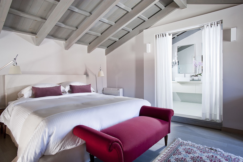 Rimondi Boutique Hotels-Small Luxury Hotels of the World — Hotel rooms in Rethymnon