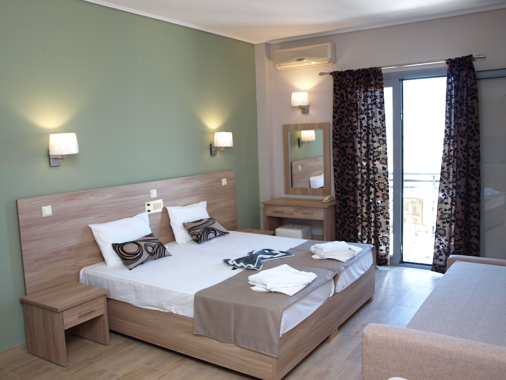 Panorama Hotel — Hotel rooms in Lesvos Island
