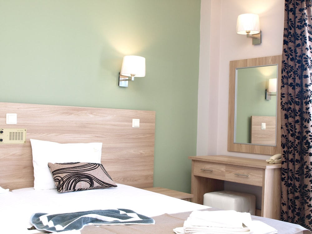 Panorama Hotel — Hotel rooms in Lesvos Island