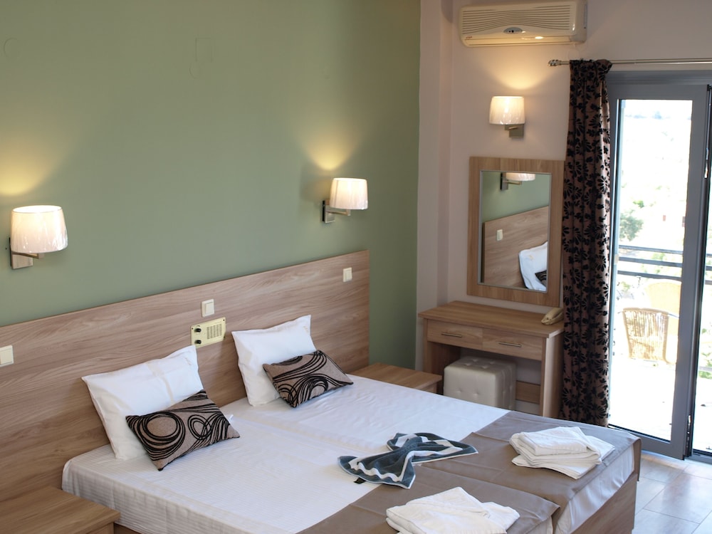 Panorama Hotel — Hotel rooms in Lesvos Island