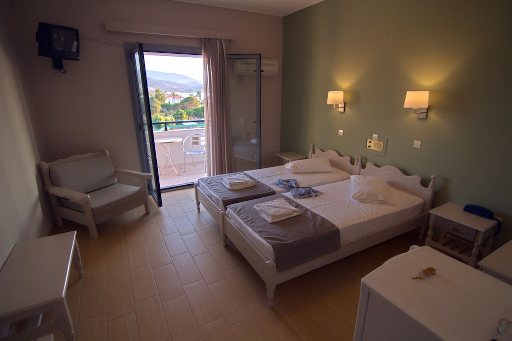 Panorama Hotel — Hotel rooms in Lesvos Island