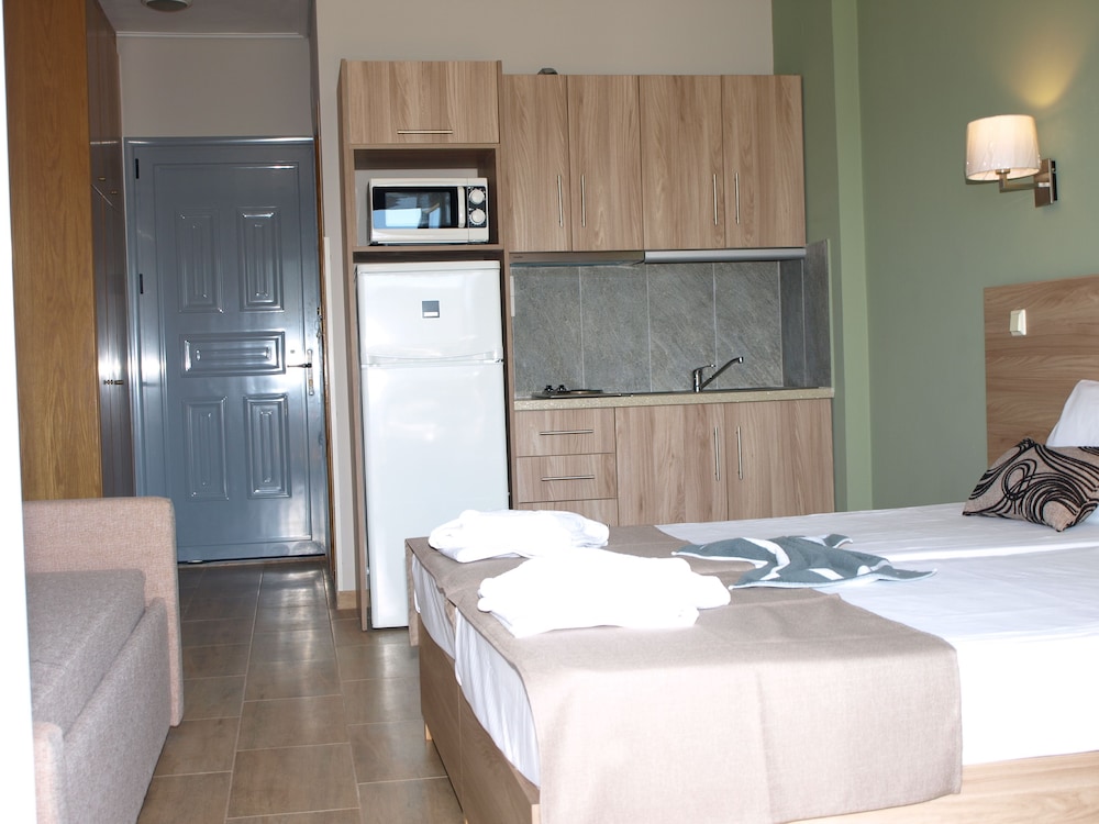 Panorama Hotel — Hotel rooms in Lesvos Island