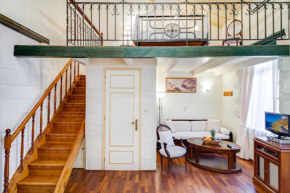 Casa Leone Hotel — Hotel rooms in Chania
