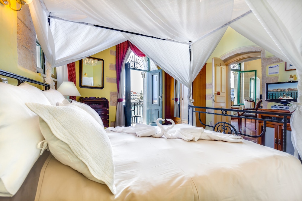 Casa Leone Hotel — Hotel rooms in Chania