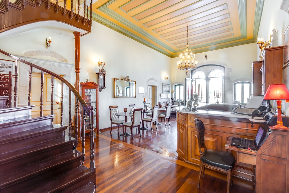 Casa Leone Hotel — Restaurant & bars in Chania