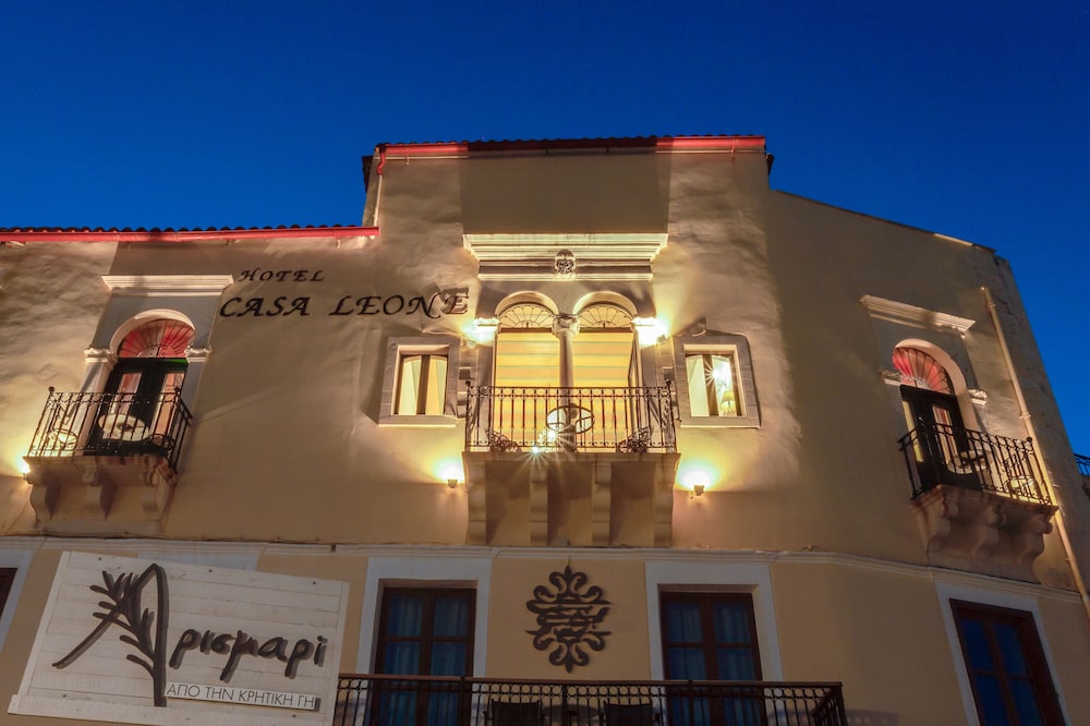 Casa Leone Hotel — Hotel building in Chania