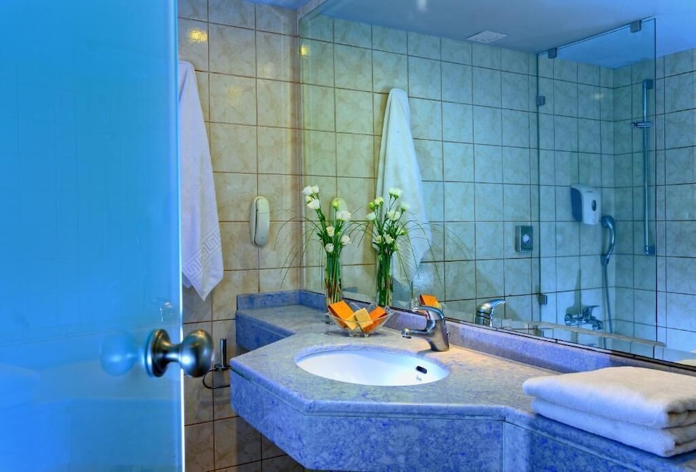 Apollonia Beach Resort & Spa — Hotel rooms in Gazi