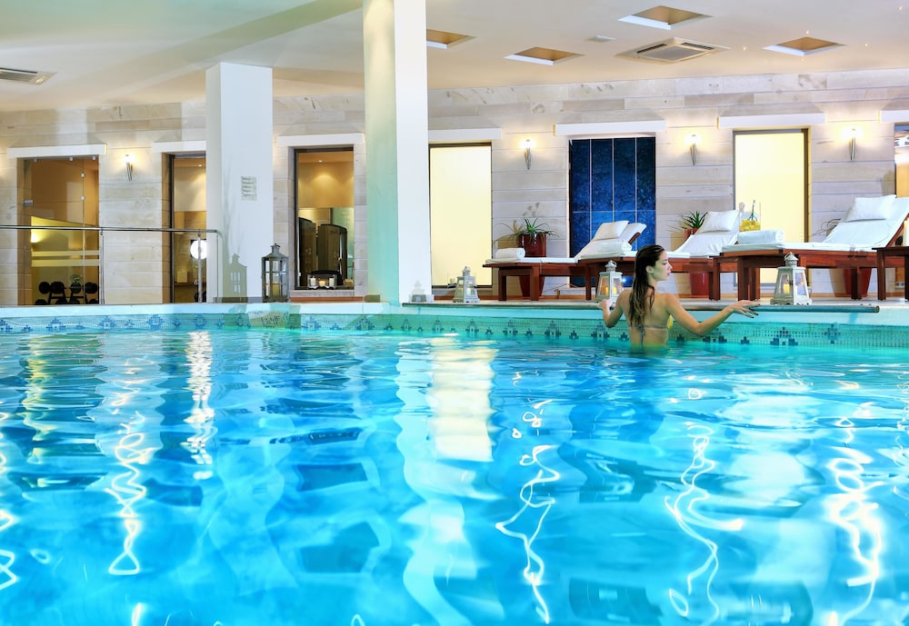 Apollonia Beach Resort & Spa — Swimming pool in Gazi