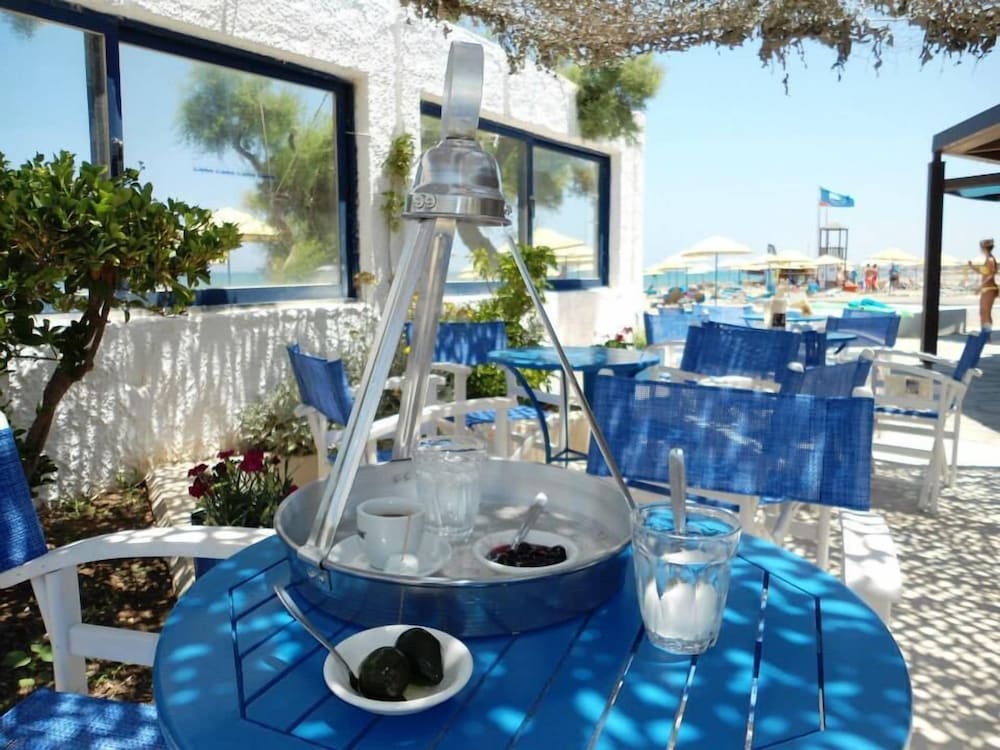 Apollonia Beach Resort & Spa — Restaurant & bars in Gazi
