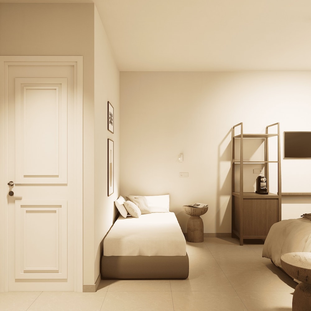 Nami Hotel & Suites — Hotel rooms in Stalida