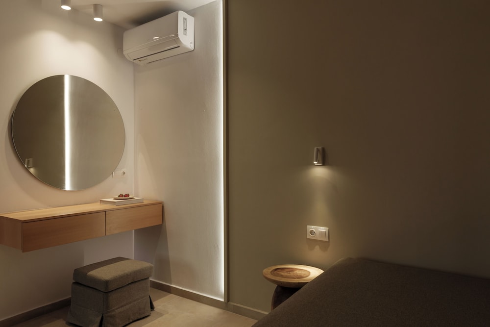 Nami Hotel & Suites — Hotel rooms in Stalida