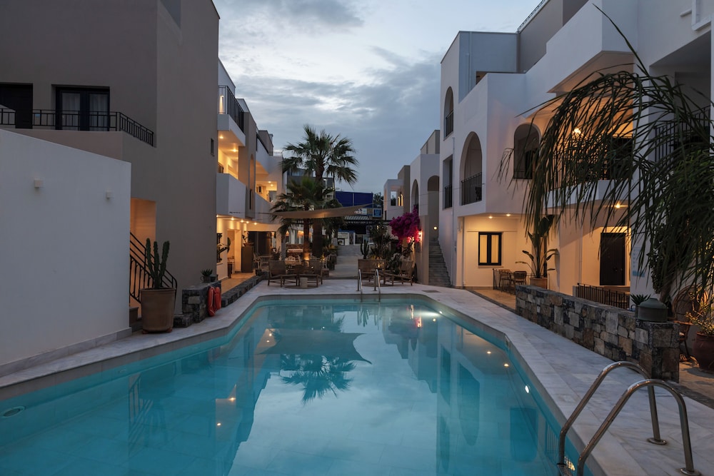 Nami Hotel & Suites - zdjęcie 5