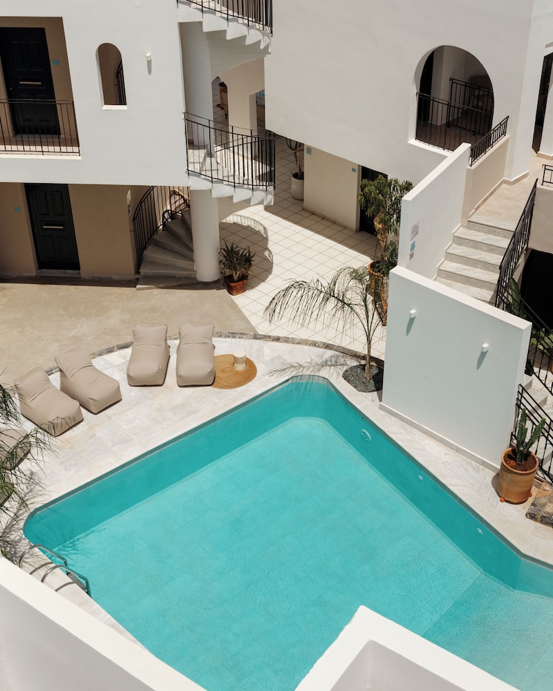 Nami Hotel & Suites — Swimming pool in Stalida