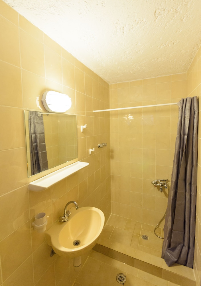 Classic Apartments — Hotel rooms in Hersonissos