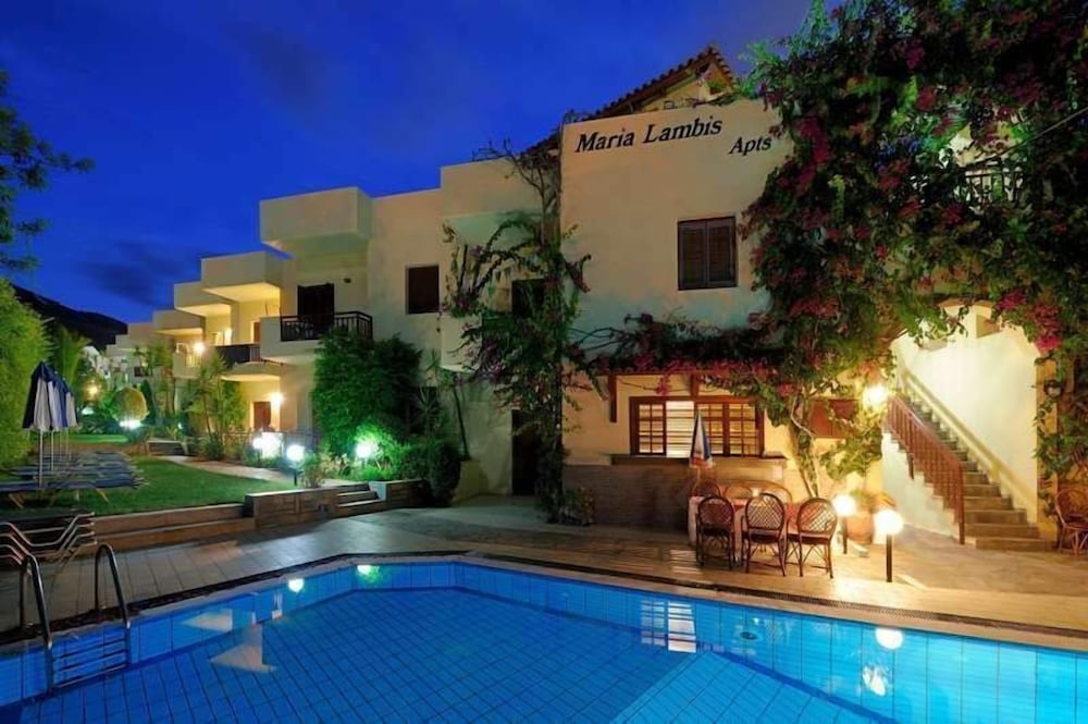 Maria Lambis Apartments — Hotel building in Stalida